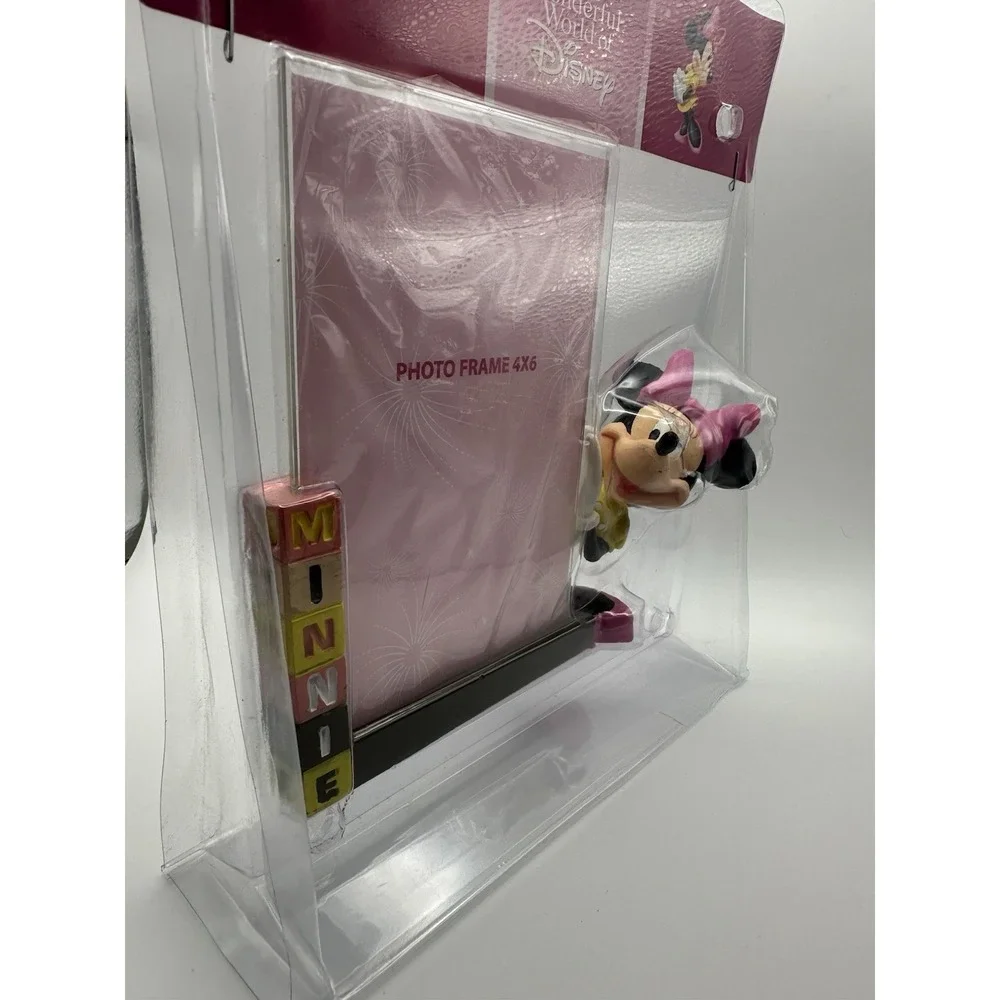 Disney Minnie Mouse 3d Photo Frame 4x6  Vintage 1990s Wonderful World of Disney